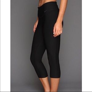 Black Nike leggings